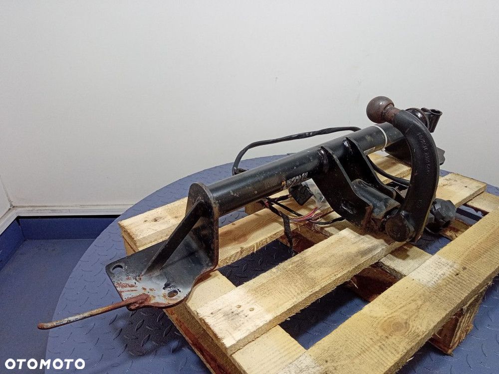 BMW X1 E84 BELKA HAK HOLOWNICZY - 4