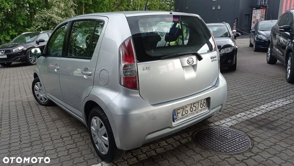 Daihatsu Sirion 1.3 - 13