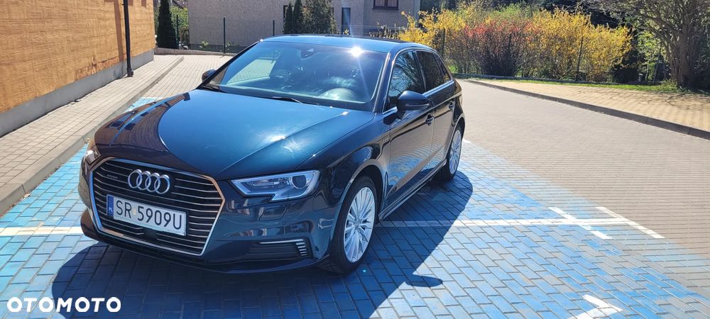 Audi A3 Sportback 2018 photo 2