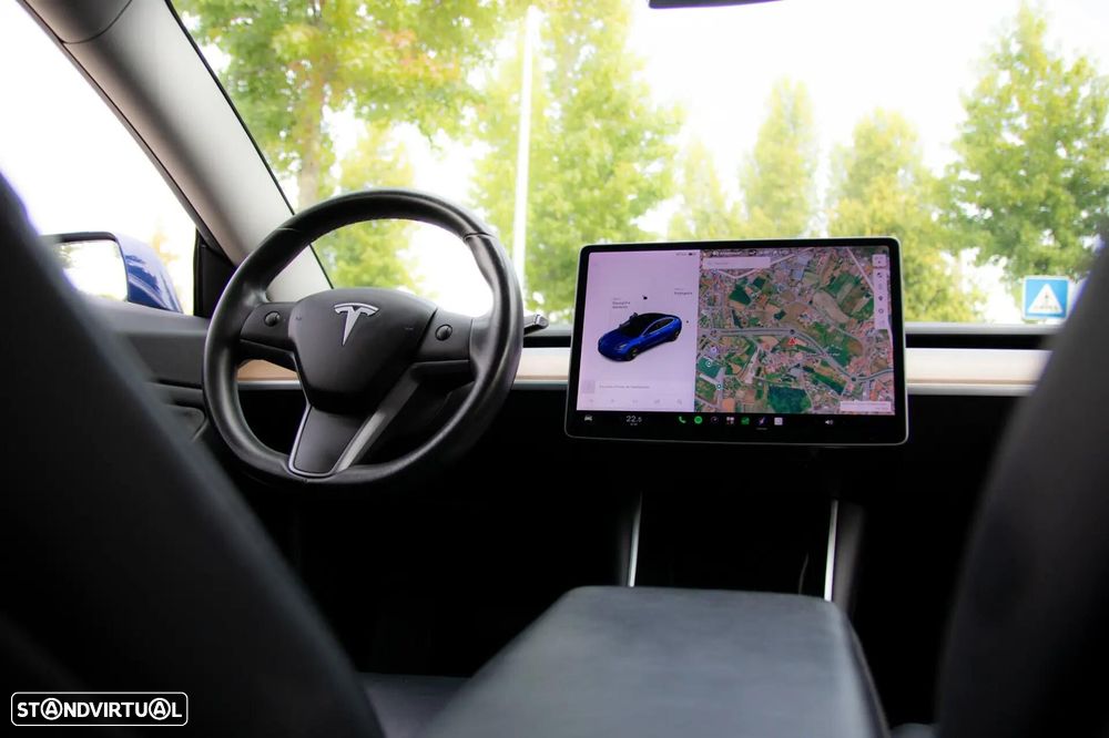 Tesla Model 3 Long-Range Dual Motor AWD - 27