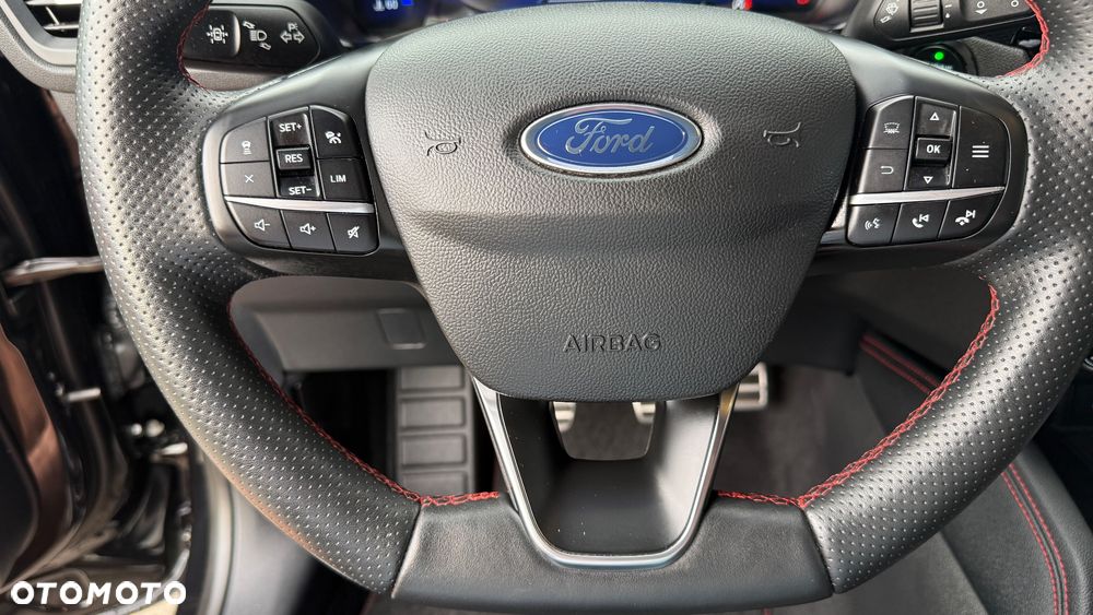 Ford Kuga 2.0 EcoBlue Hybrid ST-LINE - 36