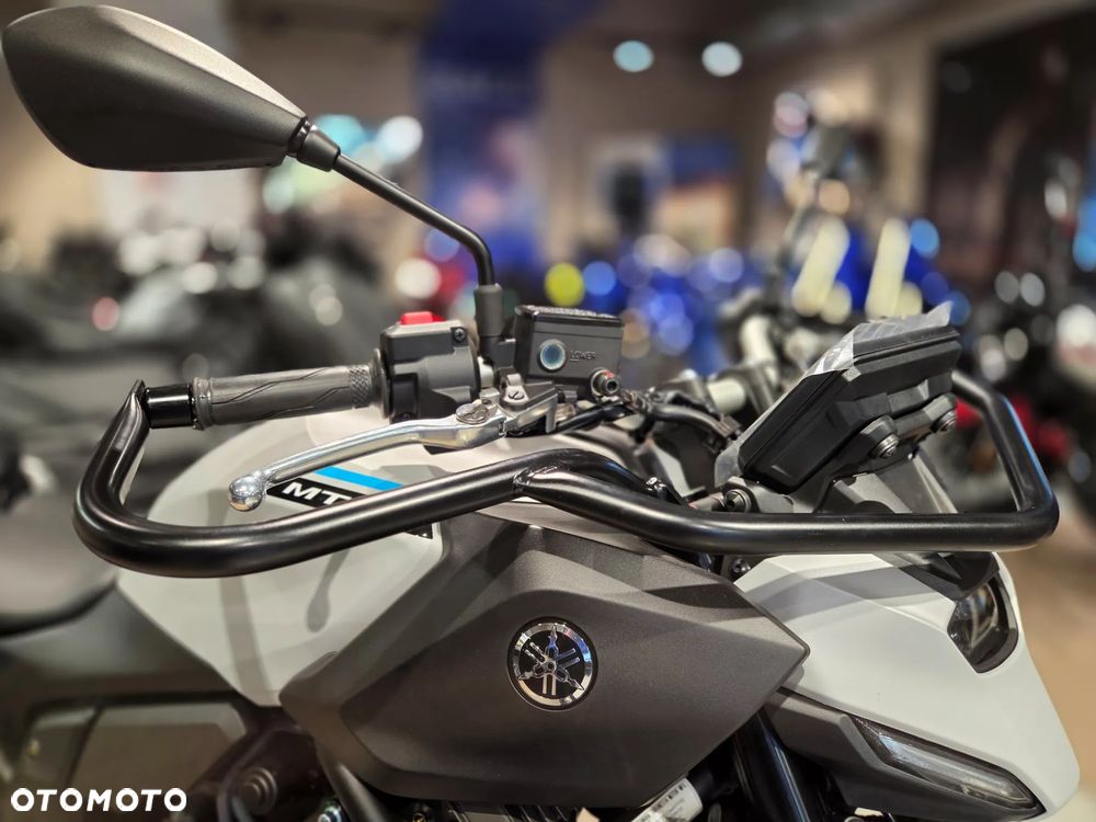 Yamaha MT - 3