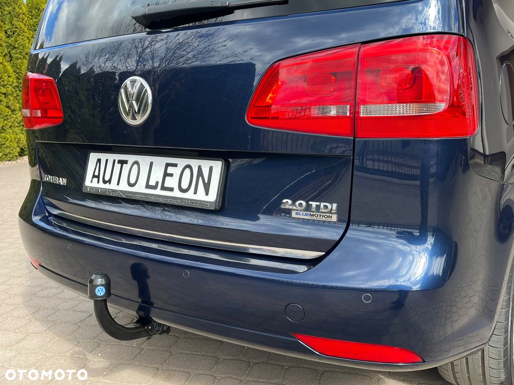Volkswagen Touran - 11
