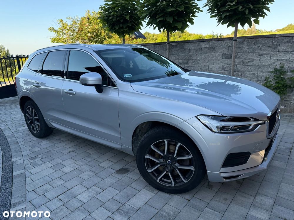 Volvo XC 60 D4 Momentum Pro - 1