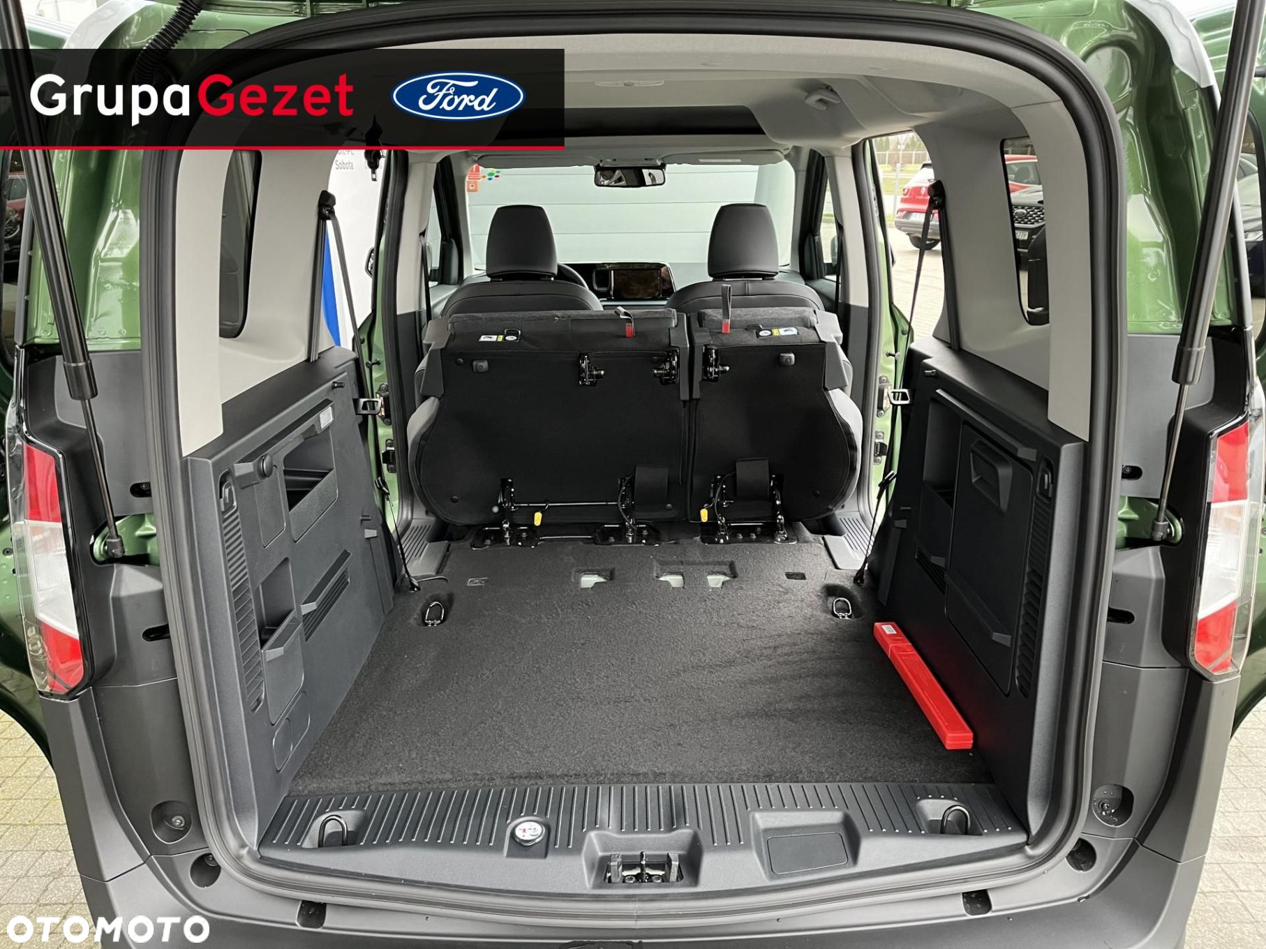 Ford Tourneo Courier - 21