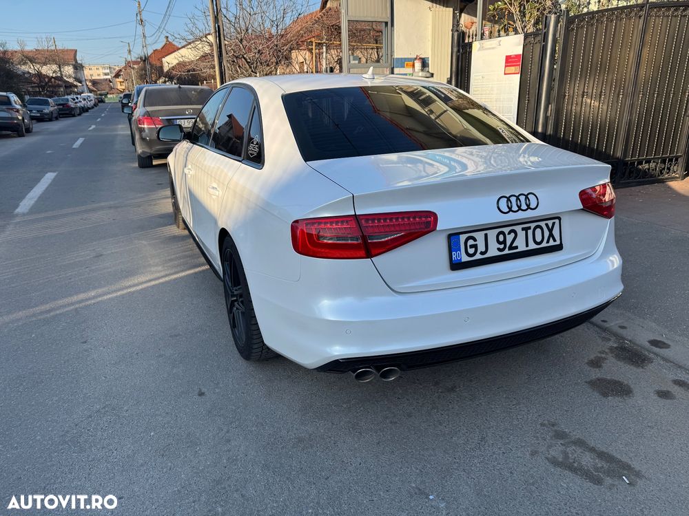 Audi A4 2.0 TDI DPF multitronic S line Sportpaket - 20