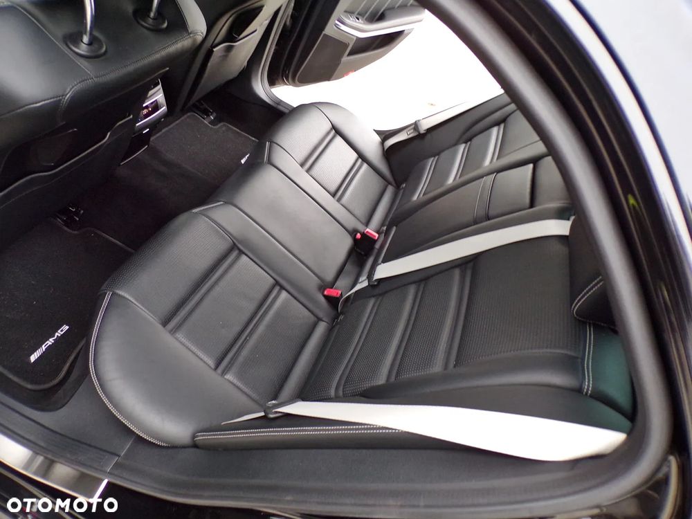 Mercedes-Benz Klasa E - 30