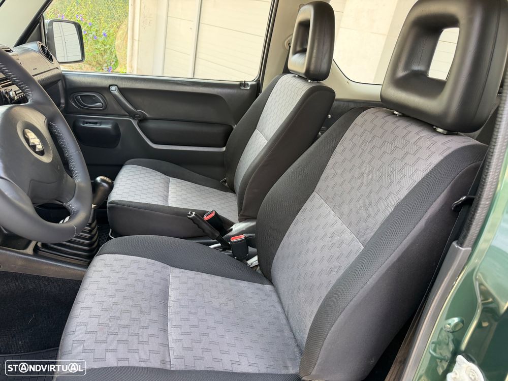 Suzuki Jimny 1.3 VVT 16V JLX - 12