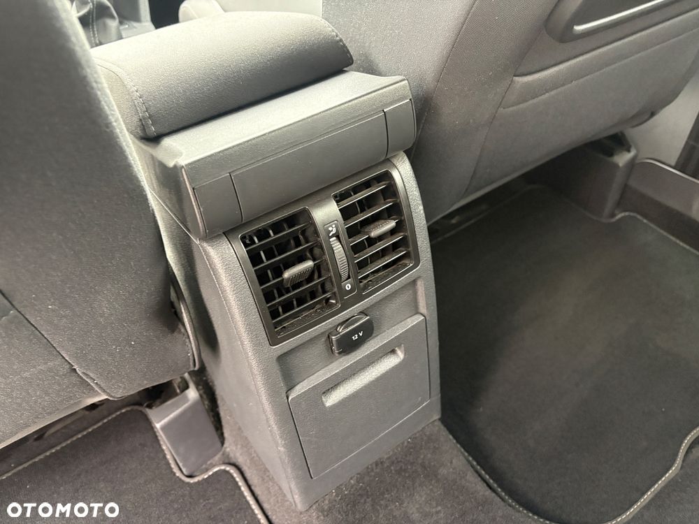 Volkswagen Touran 1.4 TSI Life - 33