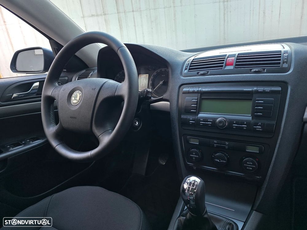 Skoda Octavia Break 1.9 TDi Sportline - 48