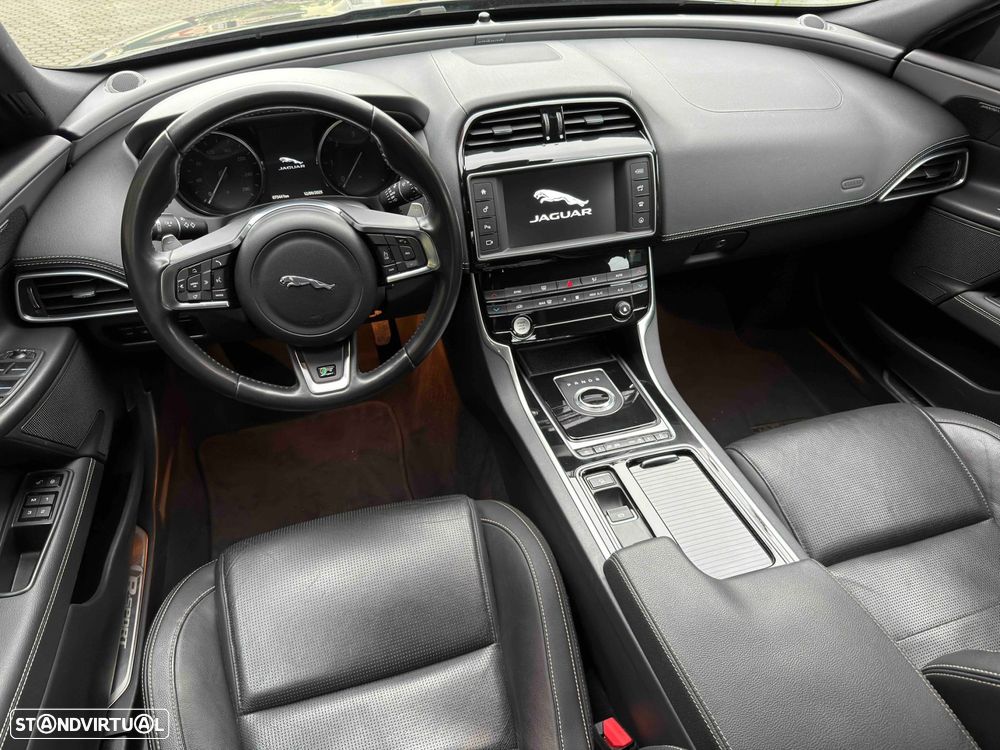 Jaguar XE 2.0 D R-Sport Aut. - 27