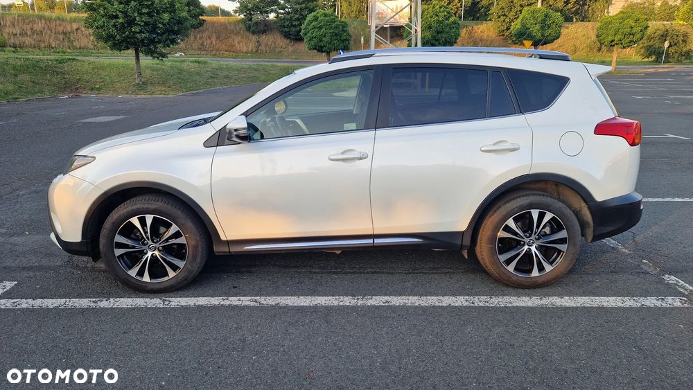 Toyota RAV4 2.0 D-4D Premium - 15