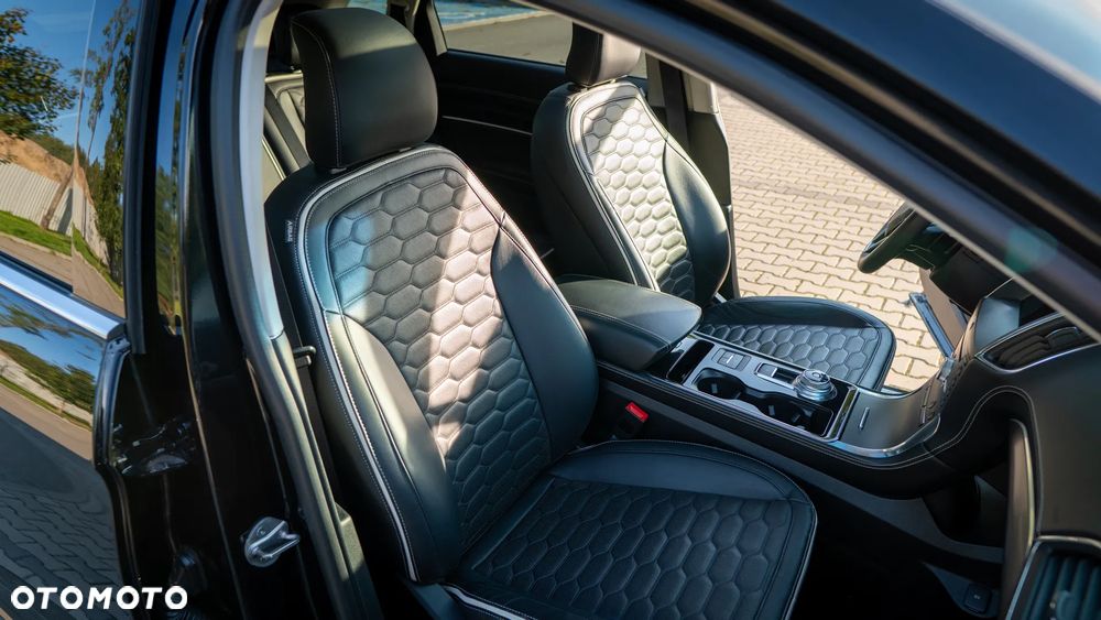 Ford Edge 2.0 EcoBlue Twin-Turbo 4WD Vignale - 24
