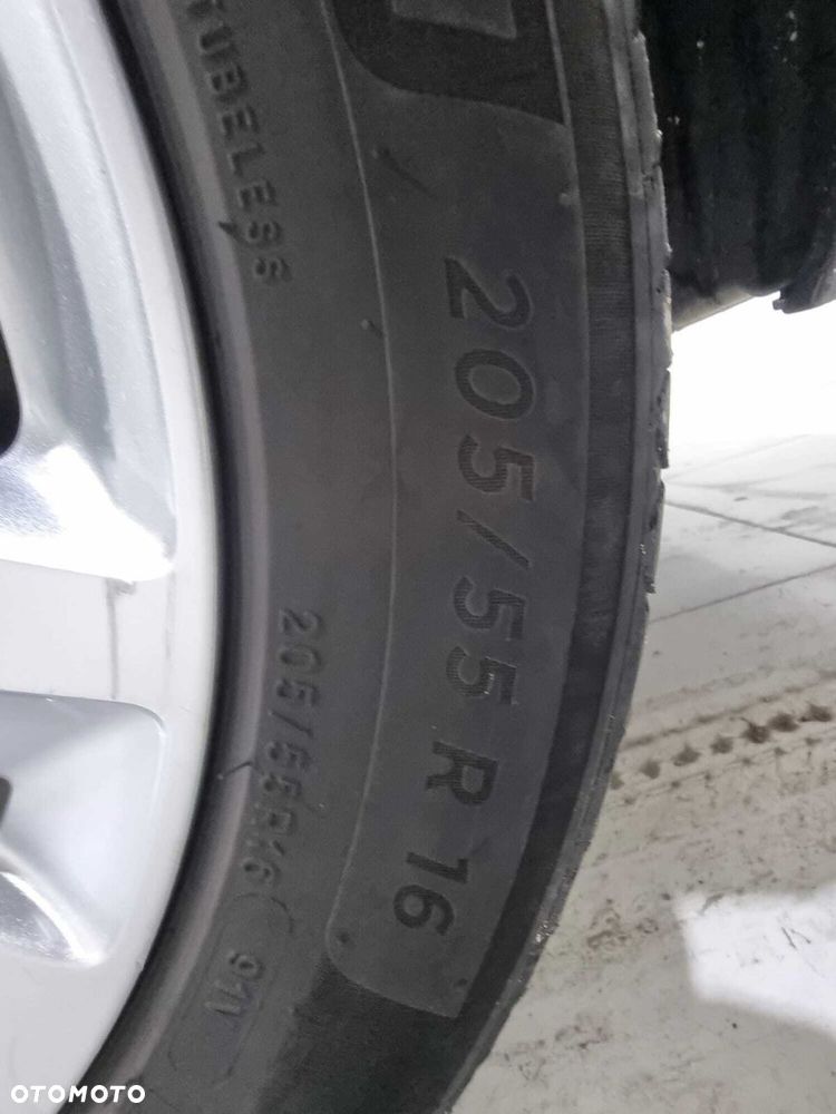 Peugeot 308 - 33