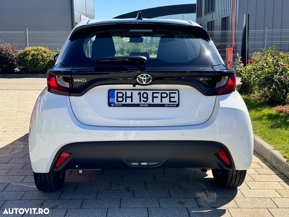 Toyota Yaris 1.5 VVT-i HSD Active - 6