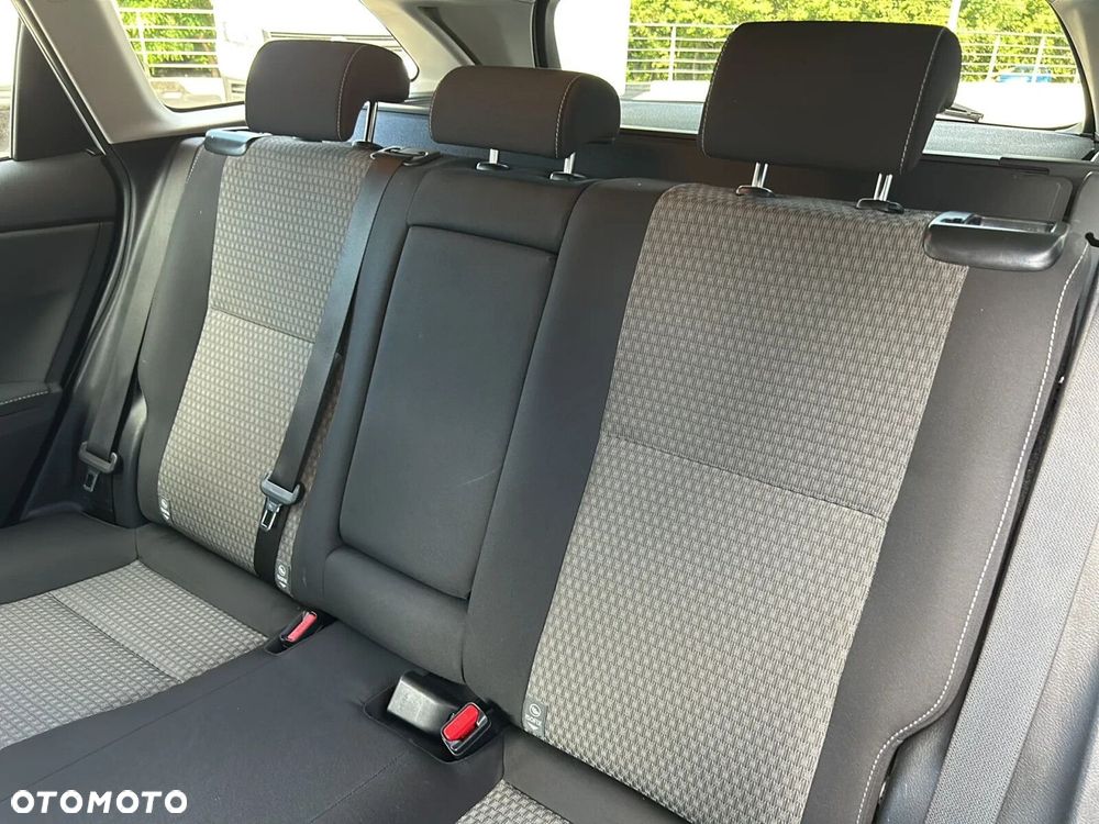 Toyota Auris - 17