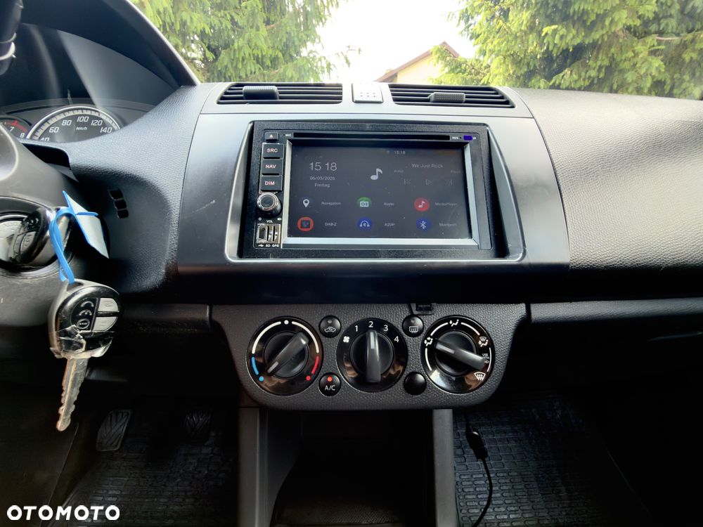 Suzuki Swift 1.3 4x4 Comfort - 27