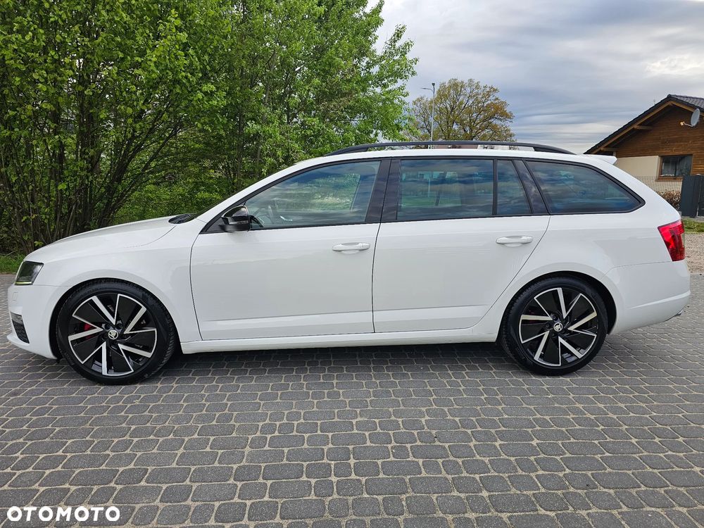 Skoda Octavia 2.0 TDI DSG RS - 18
