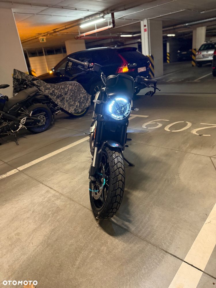 Ducati Scrambler - 4