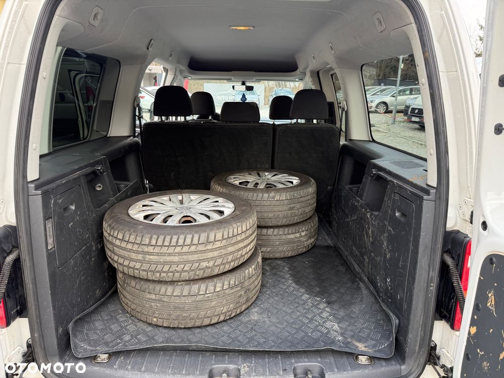 Volkswagen Caddy Maxi 1.4 TSI Comfortline DSG - 29