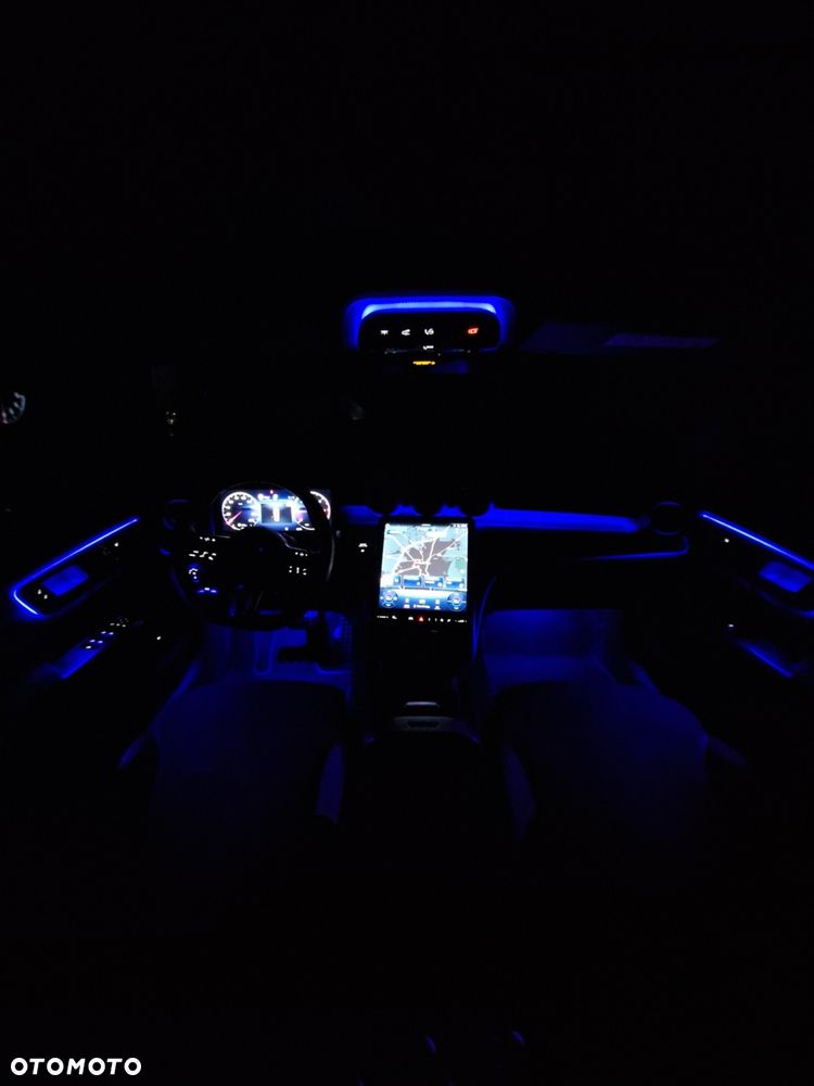 Mercedes-Benz Klasa C 300 d 9G-TRONIC - 39