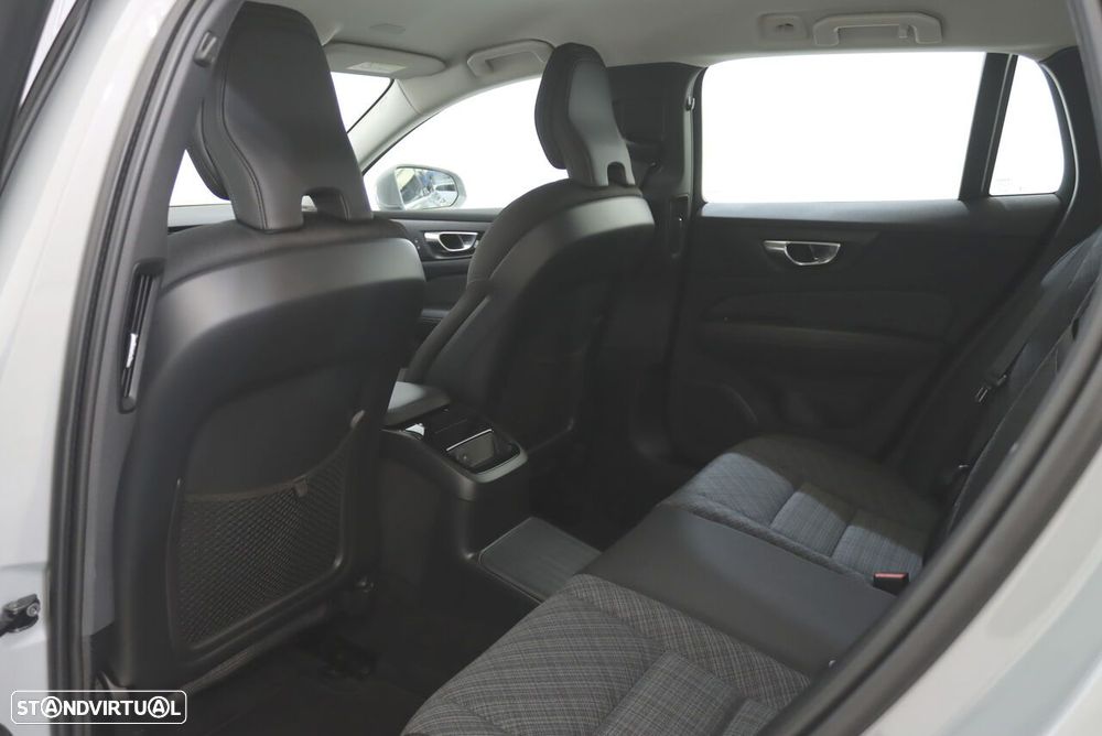 Volvo V60 2.0 T6 AWD TE Core - 10