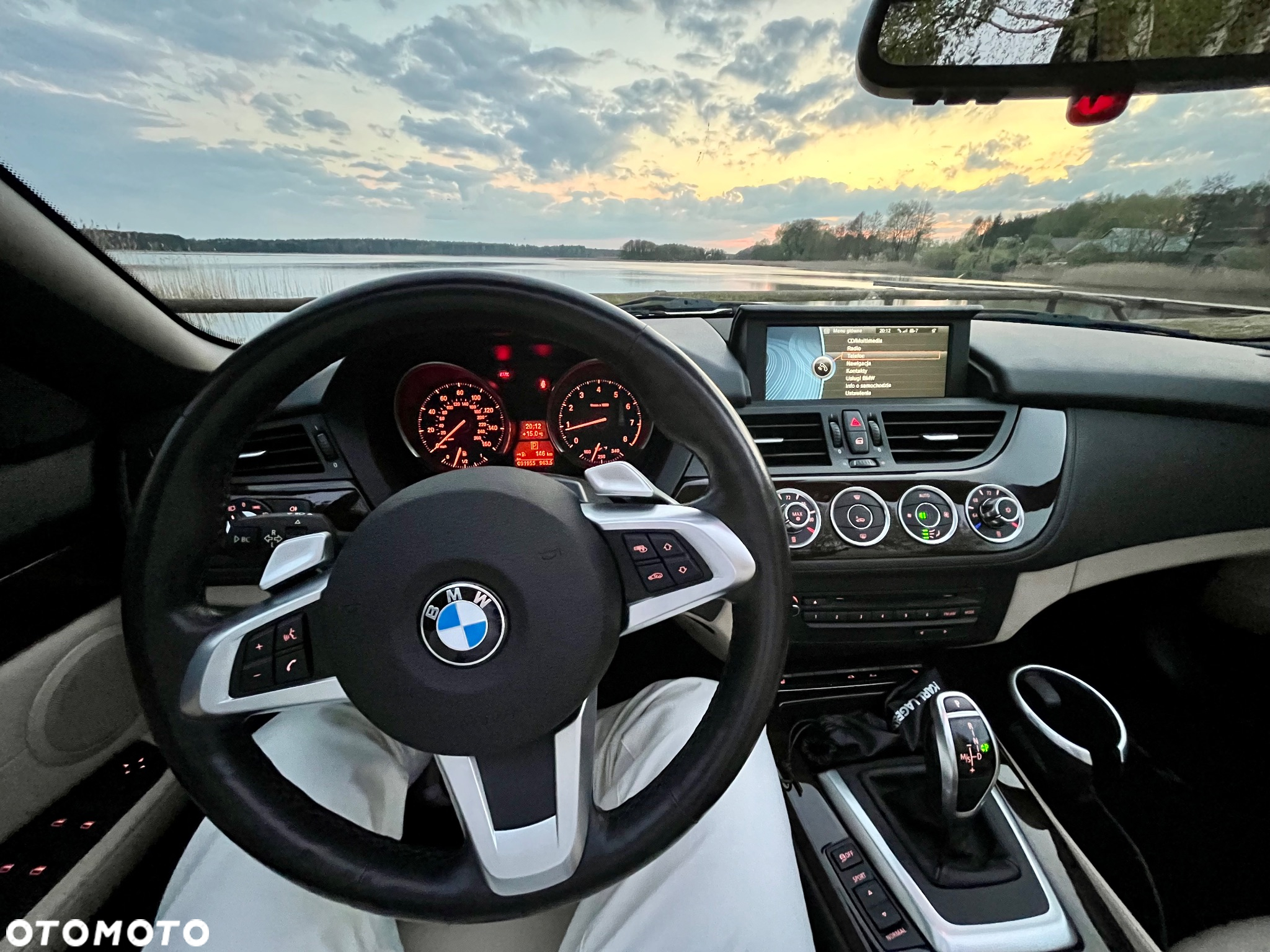 BMW Z4 sDrive35i - 12