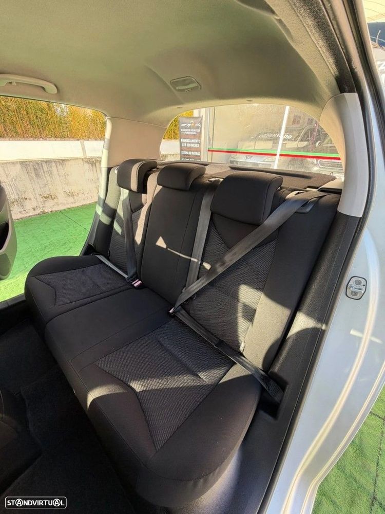 Peugeot 308 1.6 HDi Premium - 18