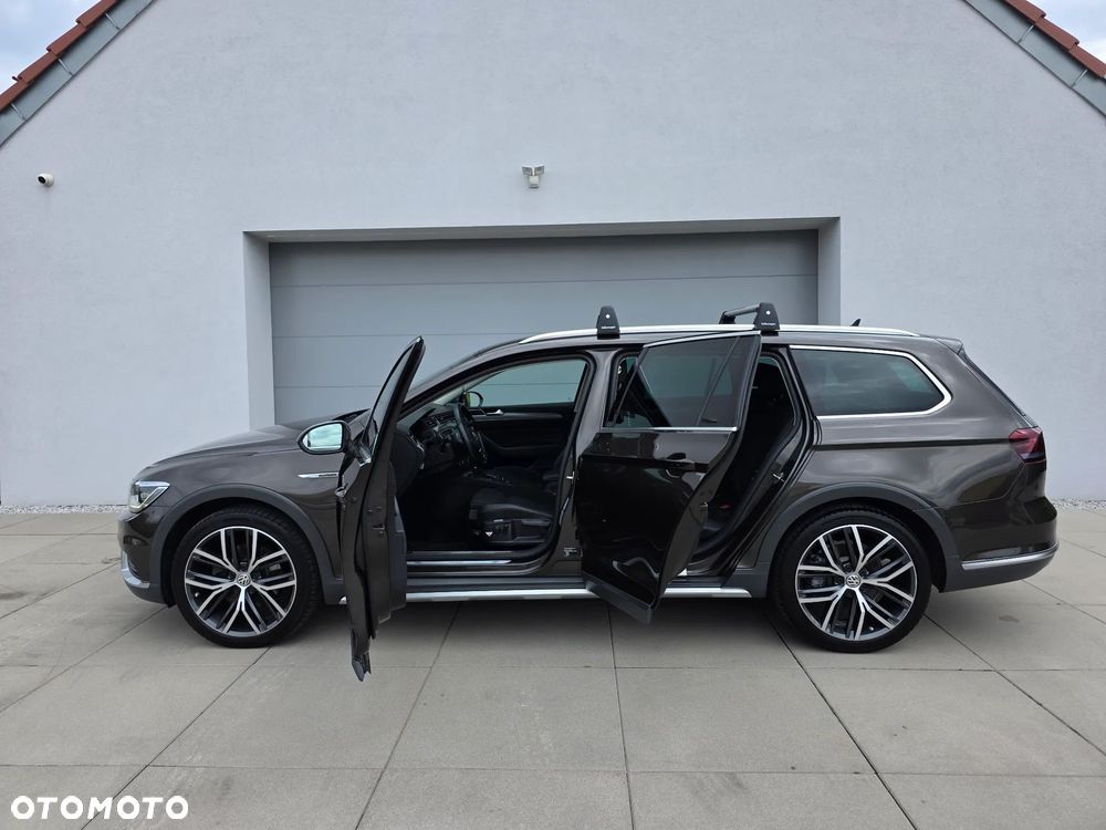 Volkswagen Passat 2.0 TDI BMT 4Mot Highline DSG - 11