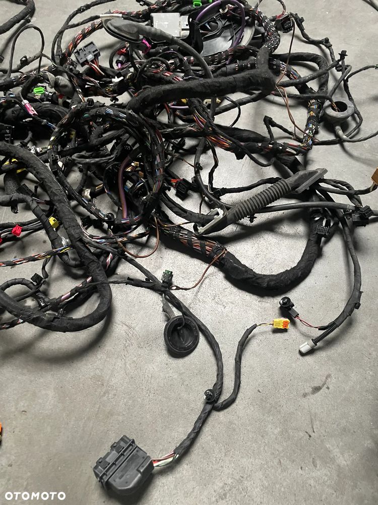 SKODA OCTAVIA IV KOMBI WIĄZKA INSTALACJA WNĘTRZA - 11