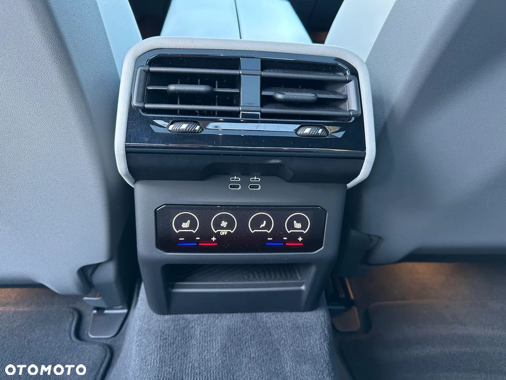 BMW Seria 5 530e xDrive PHEV M Sport Edition - 21