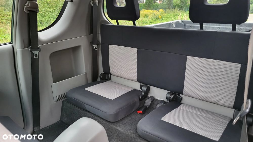 Mitsubishi L200 - 22