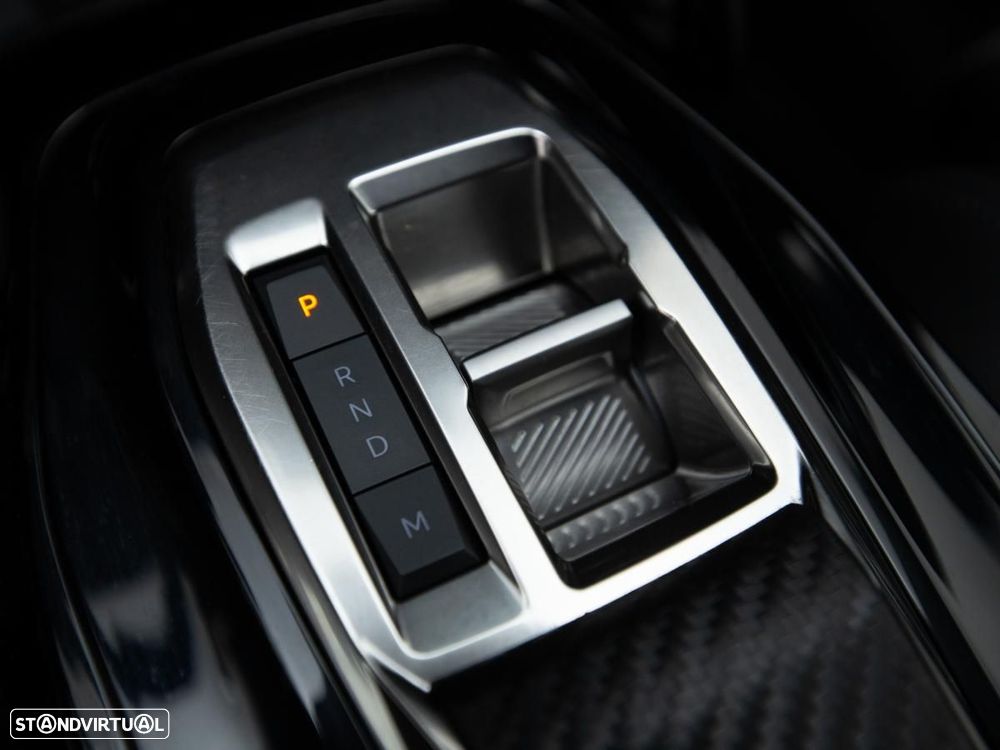 Peugeot 2008 1.5 BlueHDi GT EAT8 - 16