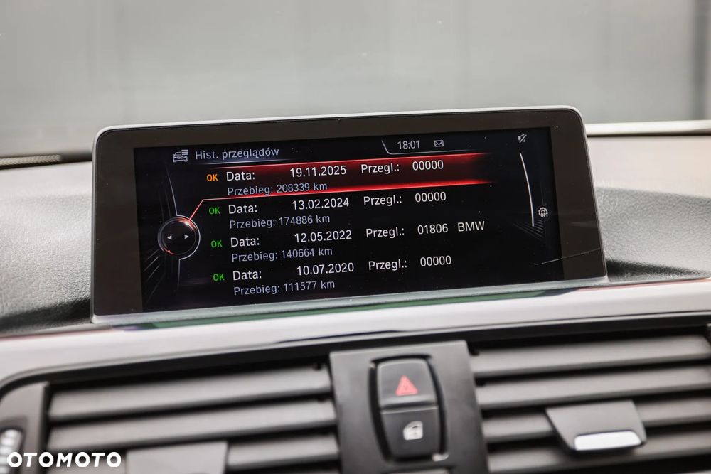 BMW Seria 3 320d xDrive Sport Line - 35