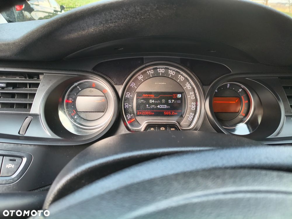 Citroën C5 HDi 165 FAP Confort - 17