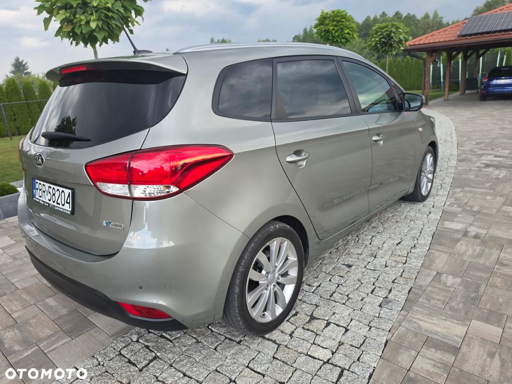 Kia Carens 1.7 CRDi 115 Dream-Team Edition - 16