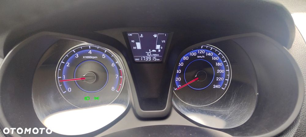 Hyundai ix20 1.4 blue YES Silver - 24