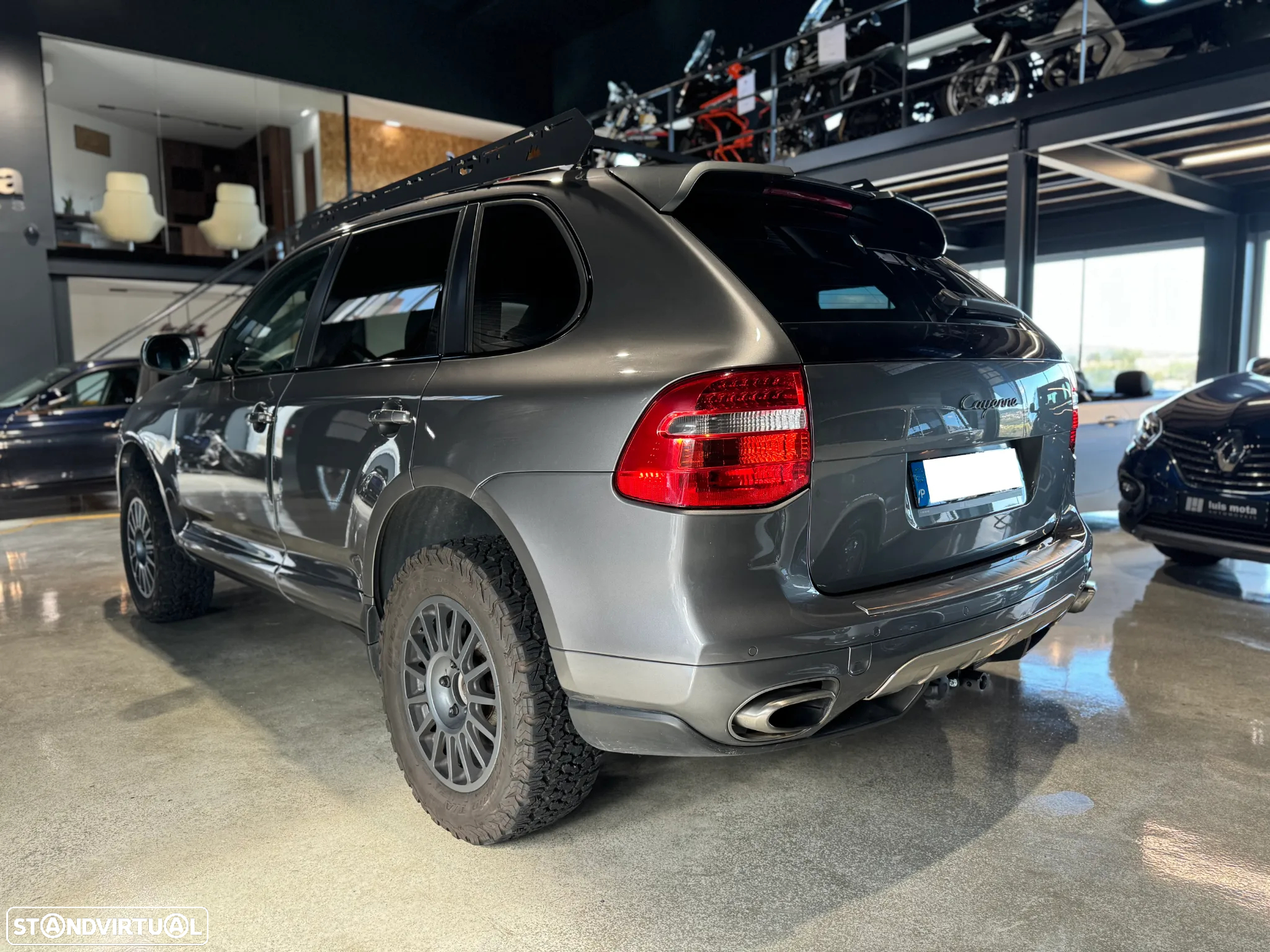 Porsche Cayenne Tiptronic - 16