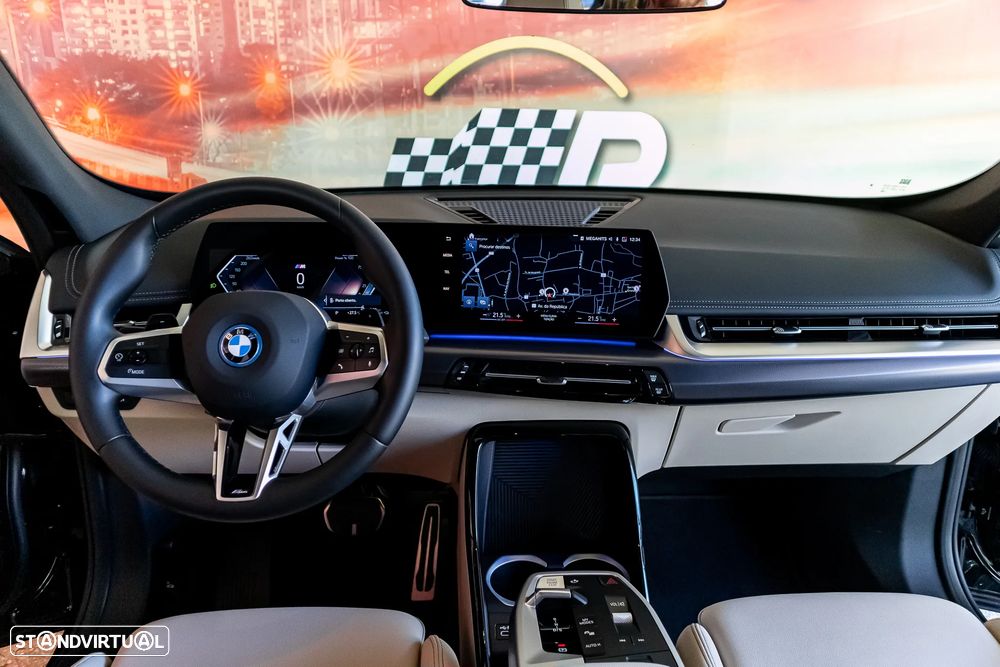 BMW X1 xDrive30e Pack Desportivo M - 13