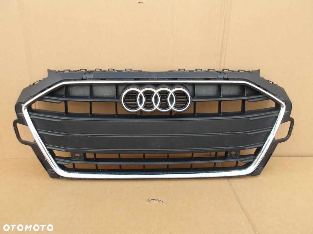 ATRAPA GRILL AUDI A4 B9 LIFT  8W0853651DB - 2