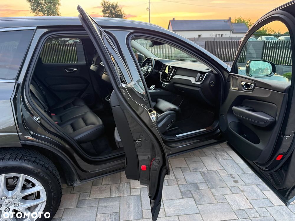 Volvo XC 60 B5 D AWD Geartronic Inscription - 40