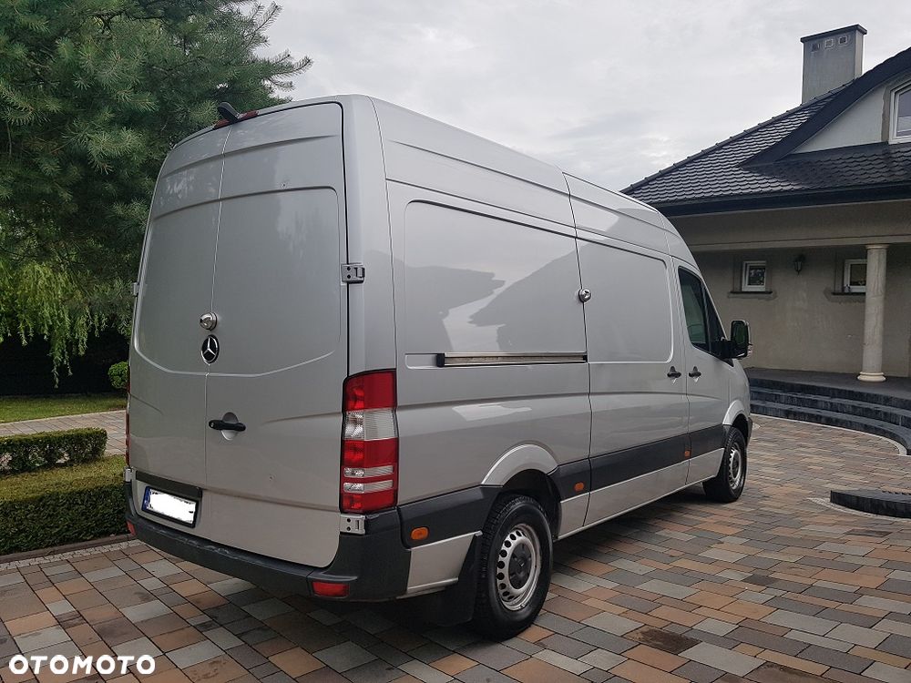 Mercedes-Benz Sprinter - 8