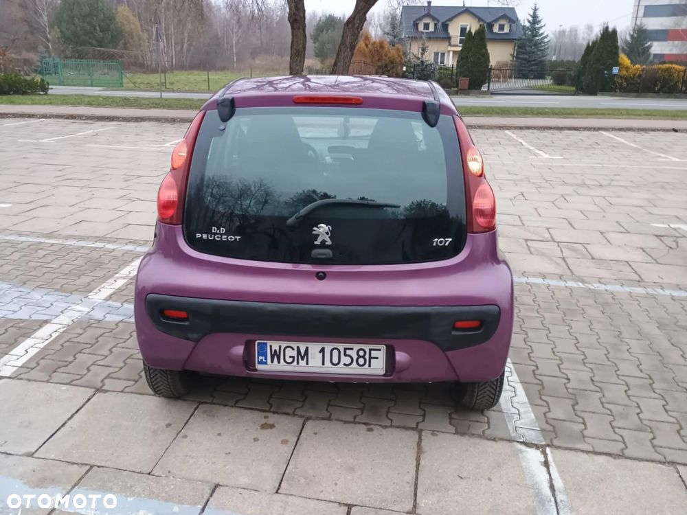 Peugeot 107 1.0 Active - 12