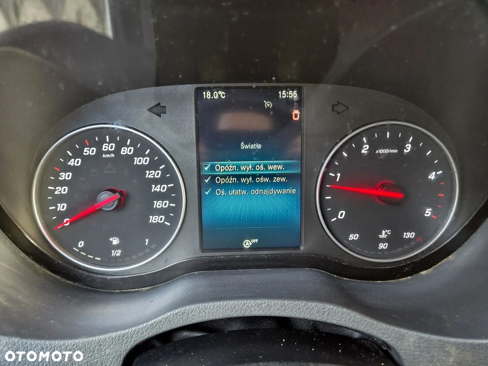 Mercedes-Benz Sprinter - 33