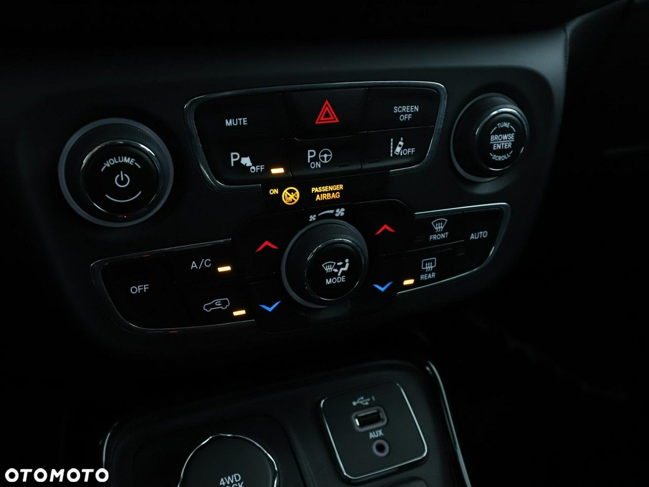 Jeep Compass 2.0 MJD Limited 4WD S&S - 29