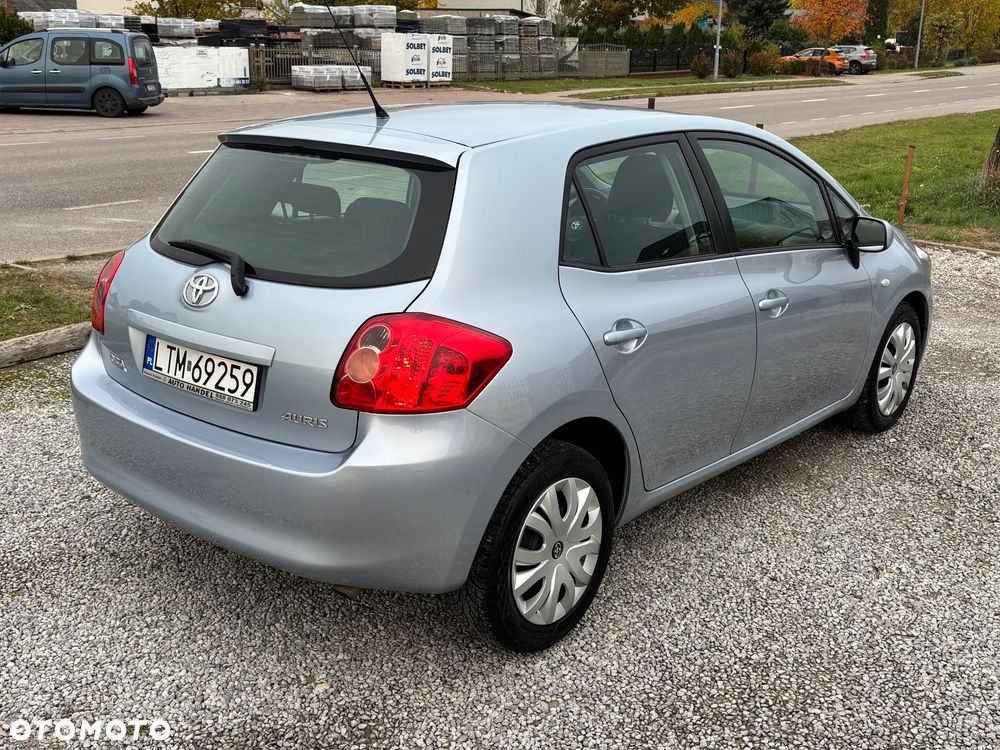Toyota Auris - 19
