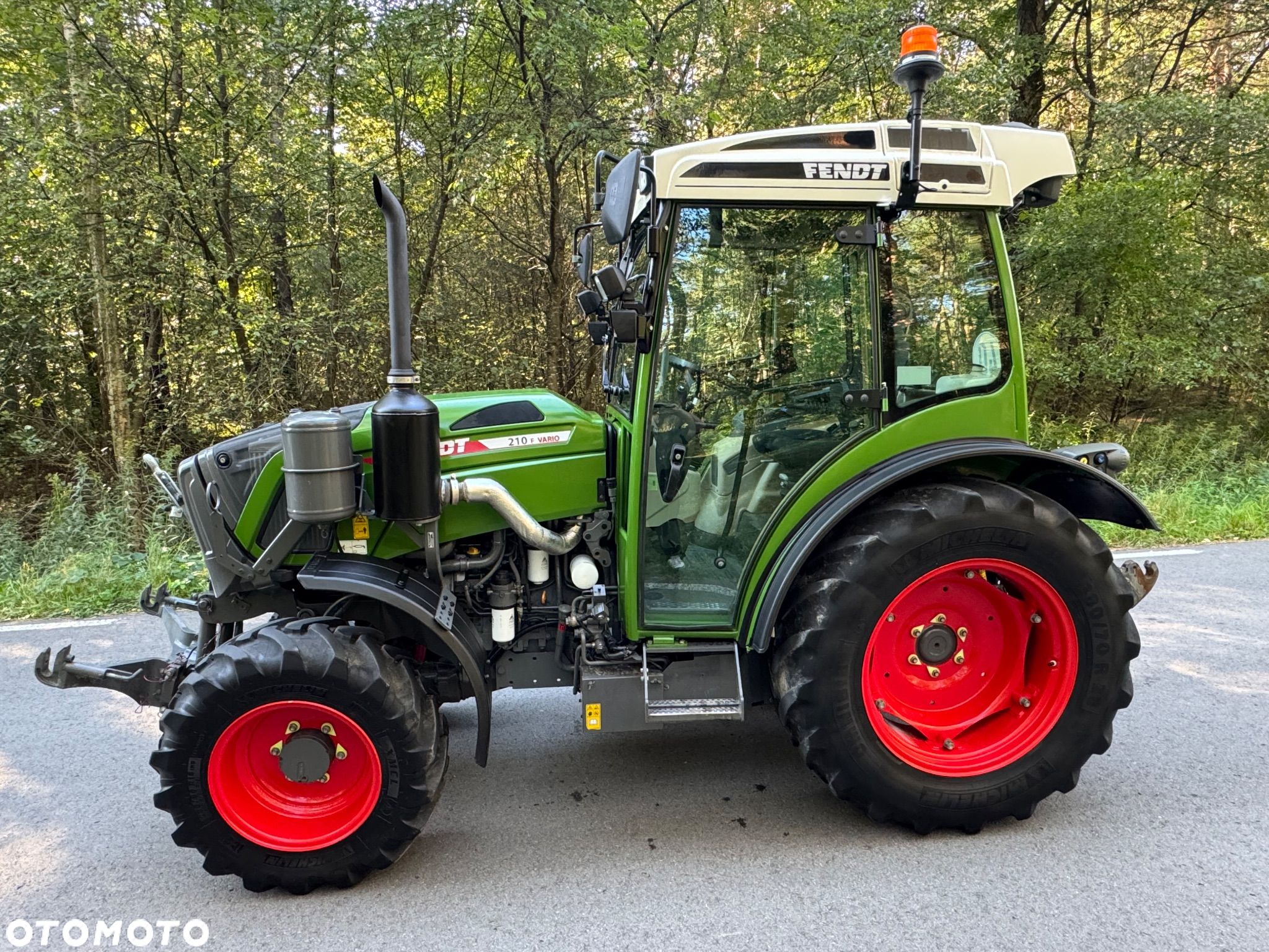 Fendt 210 F Sadowniczy 4x4 Sadownik Super Stan - 1