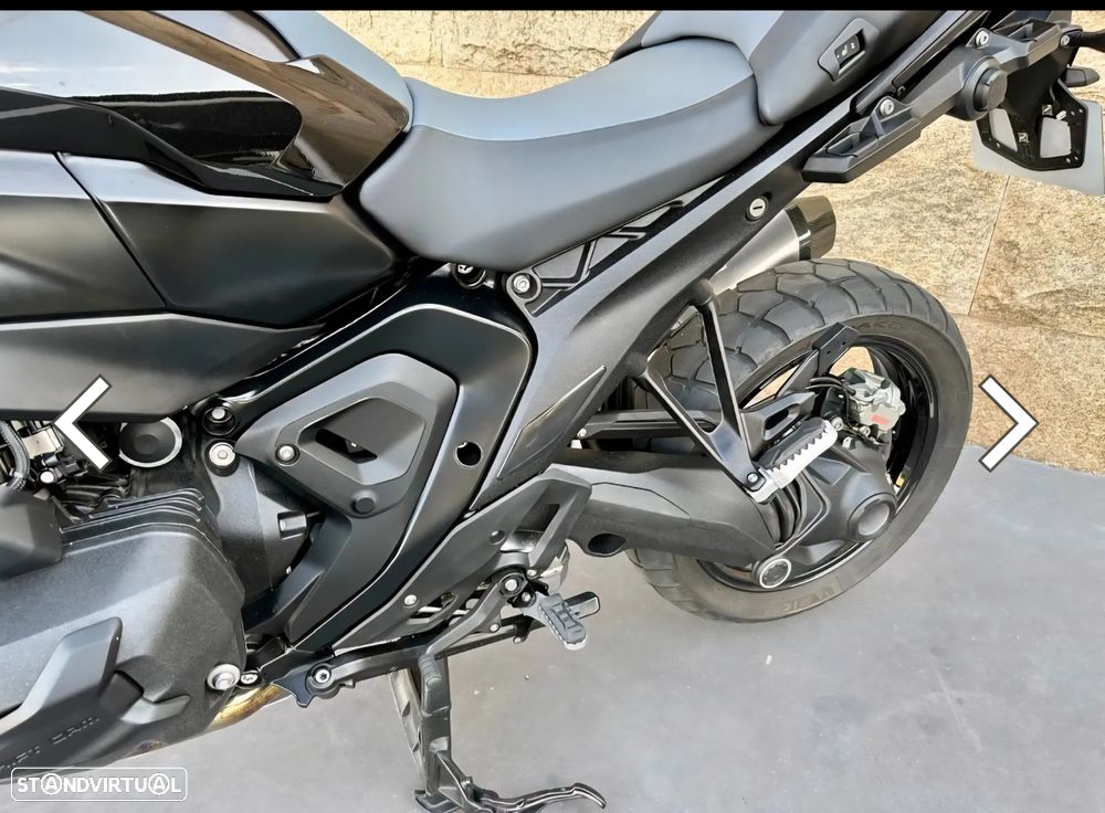 BMW R 1300 GS Triple Black - 11