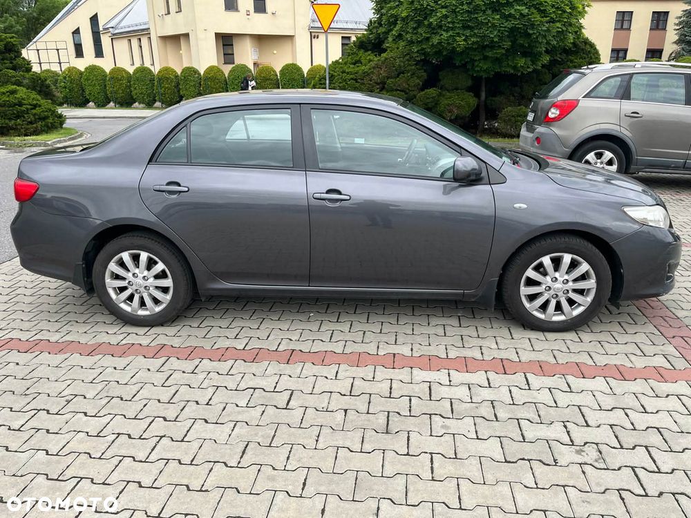 Toyota Corolla 1.6 Luna - 3