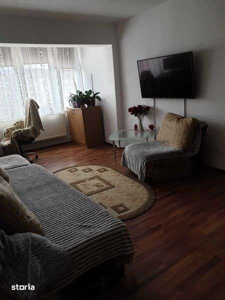 Vand apartament 2 camere — fotografia 1